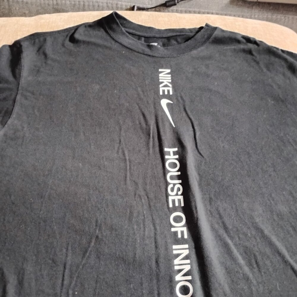 Nike Inovation NYC/000